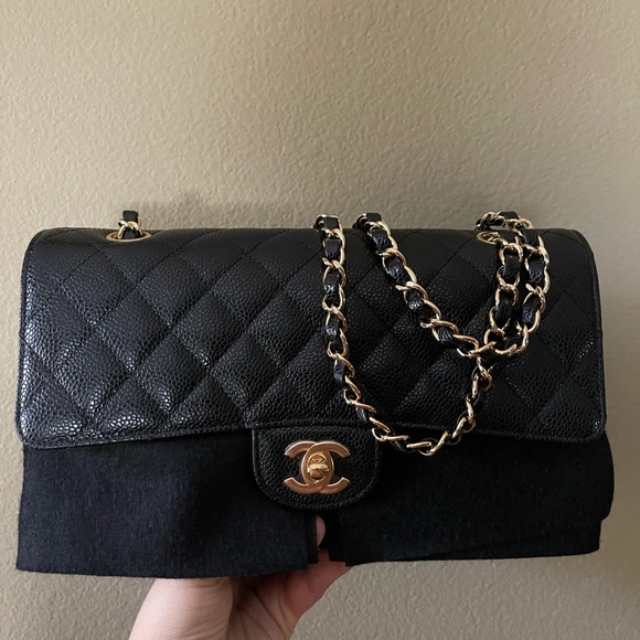 Authentic Medium Classic Flap - Picture 2 of 4